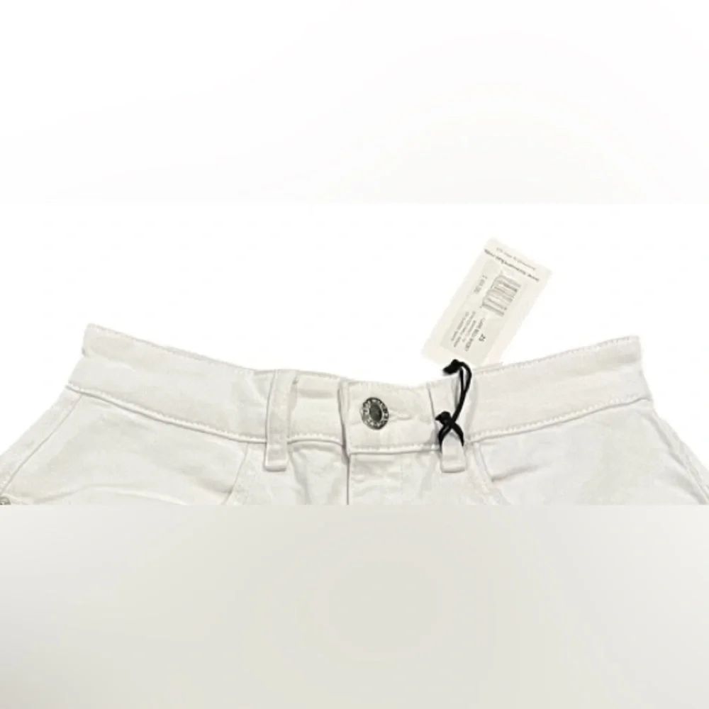 We Wore What White Denim Flare Short - Picture 6 of 8